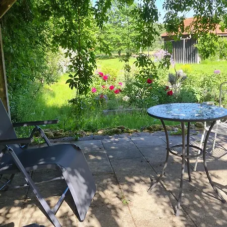 Helles Auf Waldlichtung Hébergement de vacances *
